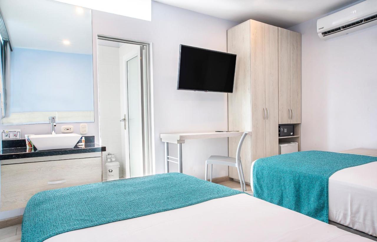 Hotel Santorini Casablanca Papares Екстериор снимка