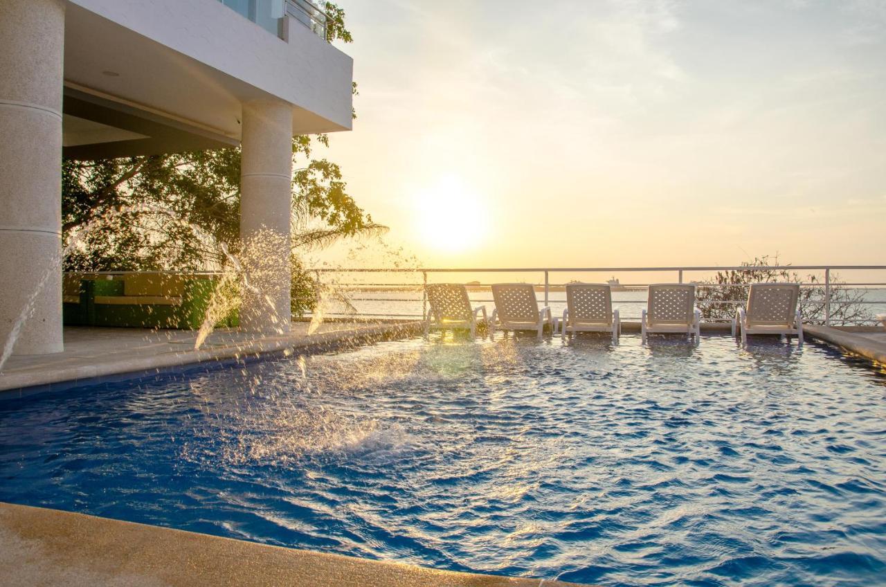 Hotel Santorini Casablanca Papares Екстериор снимка