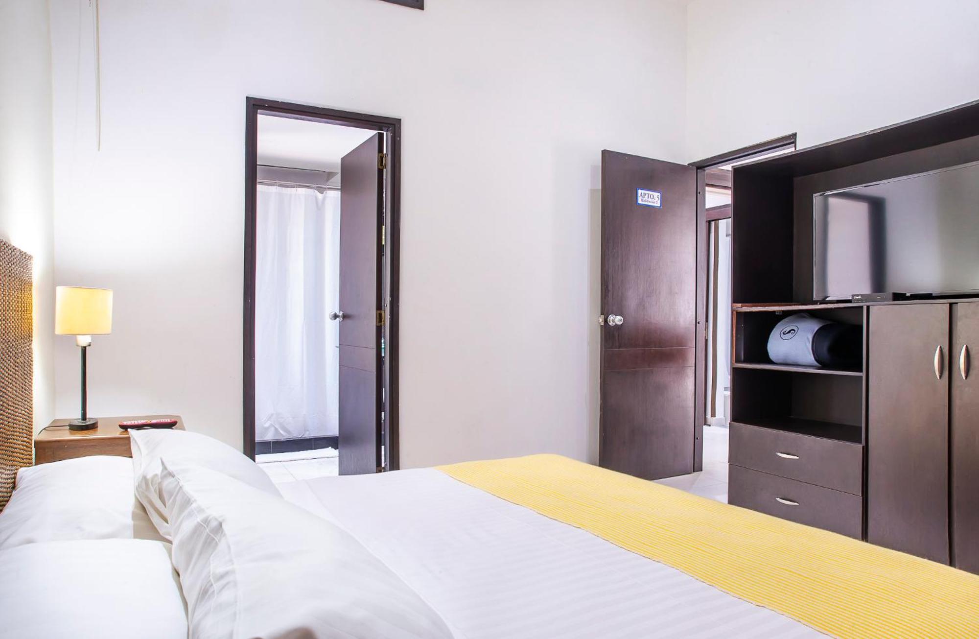 Hotel Santorini Casablanca Papares Екстериор снимка