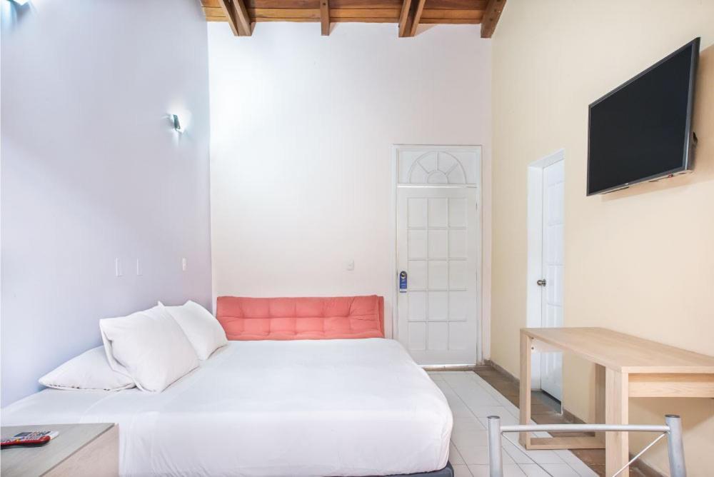 Hotel Santorini Casablanca Papares Екстериор снимка