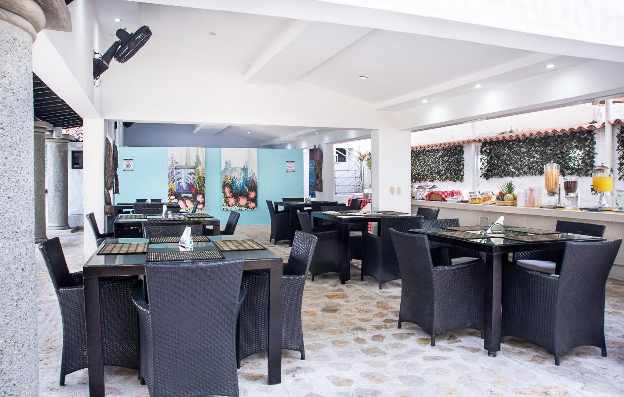Hotel Santorini Casablanca Papares Екстериор снимка